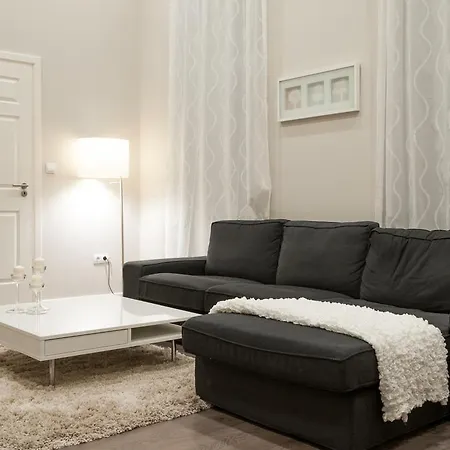 Flatiron Premium * Budapest