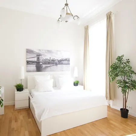 Flatiron Premium Budapest